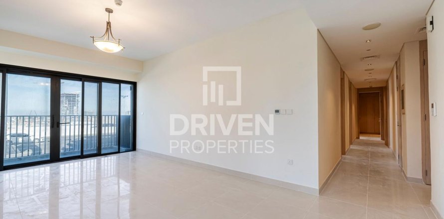 Apartament w Deira, Dubai, ZEA 3 sypialnie, 163.51 mkw. nr 746046