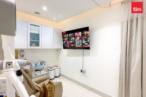 Shop til salg i Dubai, UAE 297.8 kvm № 655930 - foto 7
