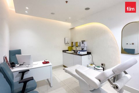 Müüa pood asukohaga Dubai, AÜE: 297.8 m² Nr 655930 - pilt 10