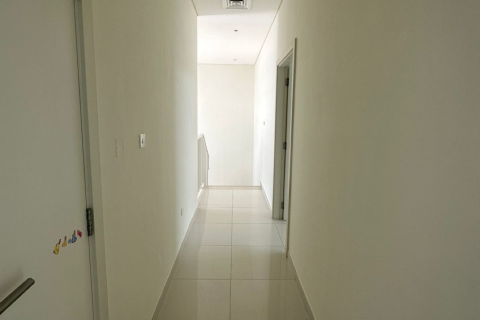 Villa en venta en DAMAC Hills (Akoya by DAMAC), Dubai, EAU 3 dormitorios, 255 m2 № 658740 - foto 11