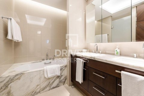 Apartmen di Downtown Dubai (Downtown Burj Dubai), Dubai, UAE 2 bilik tidur, 157.84 meter persegi № 746571 - foto 11