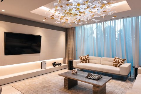 Apartment in Business Bay, Dubai, UAE 1 bedroom, 81.1 sq.m. № 641638 - photo 21