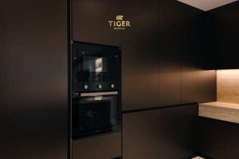 Apartment in Business Bay, Dubai, UAE 1 bedroom, 81.1 sq.m. № 641638 - photo 4