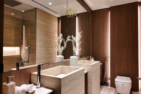 Apartment in Business Bay, Dubai, UAE 1 bedroom, 81.1 sq.m. № 641638 - photo 12
