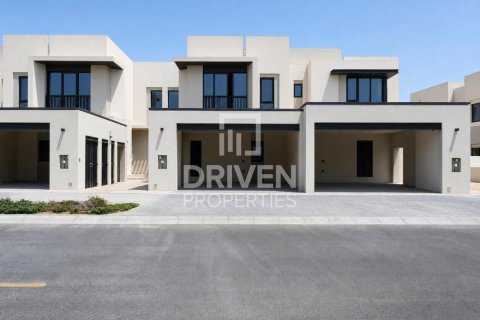 Jebel Ali, Dubai, UAE의 임대용 타운하우스 침실 3개, 242.29제곱미터 번호 765525 - 사진 1