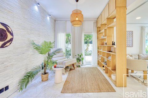 Vila di Meadows, Dubai, UEA 3 kamar tidur, 518 m2 nomor 638021 - foto 2