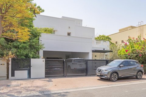 Vila di Meadows, Dubai, UEA 3 kamar tidur, 518 m2 nomor 638021 - foto 10