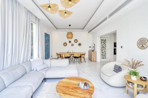 Vila di Meadows, Dubai, UEA 3 kamar tidur, 518 m2 nomor 638021 - foto 22