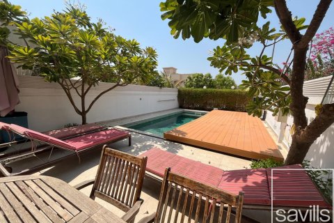 Jumeirah Village Triangle, Dubai, BAE’de kiralık sıra ev 3 yatak odası, 180.05 m² No 747575 - fotoğraf 2