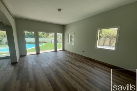 Вилла Jumeirah Village Triangle, Дубай, БАӘ-да 2 жатын бөлмелер, 639.17 м² № 747571 - фото 8