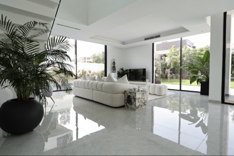 Huvila Wadi Al Safa 3, Dubai, Arabiemiraatit 5 makuuhuonetta, 616 m2 № 758432