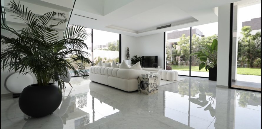 Huvila Wadi Al Safa 3, Dubai, Arabiemiraatit 5 makuuhuonetta, 616 m2 № 758432