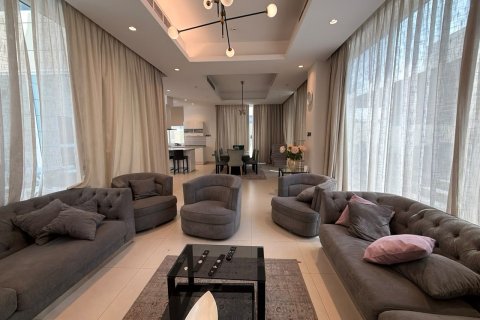 Vila v Al Barsha, Dubai, SAE 5 spální, 540 m2 č. 758462 - Fotografia 9