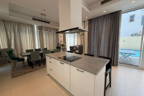 Vila v Al Barsha, Dubai, SAE 5 spální, 540 m2 č. 758462 - Fotografia 6