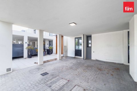 Villa te huur in Dubai, VAE 3 slaapkamers, 174 vr.m., nr 738618 - foto 6