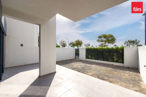 Villa te huur in Dubai, VAE 3 slaapkamers, 174 vr.m., nr 738618 - foto 7