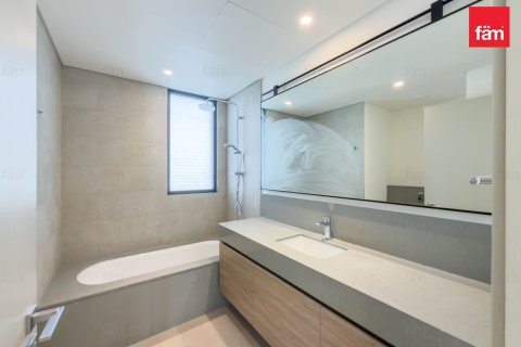 Villa te huur in Dubai, VAE 3 slaapkamers, 174 vr.m., nr 738618 - foto 16