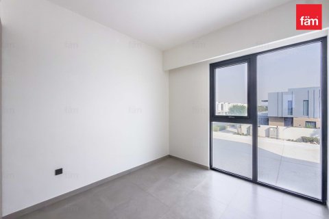 Villa te huur in Dubai, VAE 3 slaapkamers, 174 vr.m., nr 738618 - foto 9