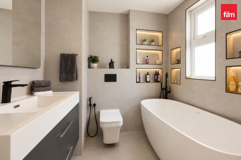 Villa till försäljning i Dubai, UAE 3 sovrum, 182.1 kvm Nr. 738619 - fotografi 15