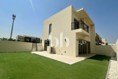 Radhus uthyres i Arabian Ranches 2, Dubai, UAE 4 sovrum, 205 kvm Nr. 643727 - fotografi 1