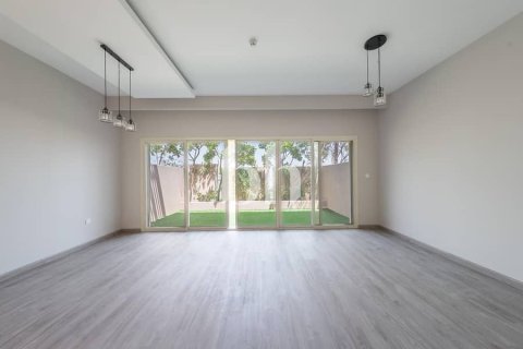 Shtëpi në qytet në Jumeirah Golf Estates, Dubai, Emiratet e Bashkuara Arabe 2 dhoma gjumi, 134 m2. № 643729 - Foto 11