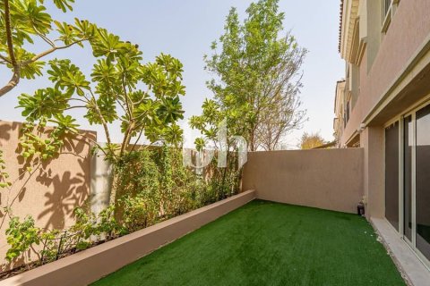 Shtëpi në qytet në Jumeirah Golf Estates, Dubai, Emiratet e Bashkuara Arabe 2 dhoma gjumi, 134 m2. № 643729 - Foto 18