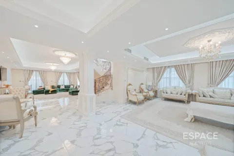 Villa till försäljning i Dubai Land, Dubai, UAE 5 sovrum, 674 kvm Nr. 661049 - fotografi 6