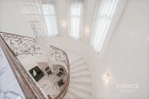 Villa till försäljning i Dubai Land, Dubai, UAE 5 sovrum, 674 kvm Nr. 661049 - fotografi 10