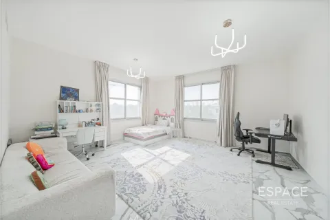 Villa till försäljning i Dubai Land, Dubai, UAE 5 sovrum, 674 kvm Nr. 661049 - fotografi 14