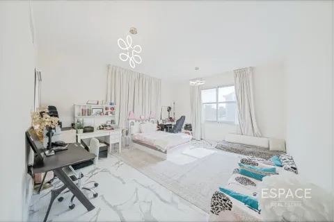 Villa till försäljning i Dubai Land, Dubai, UAE 5 sovrum, 674 kvm Nr. 661049 - fotografi 16