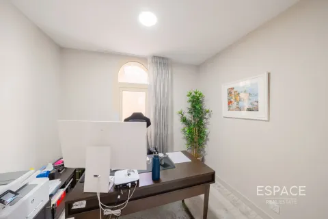 Vilă de vânzare în Dubai Land, Dubai, EAU 4 dormitoare, 496 mp. №661055 - poză 14