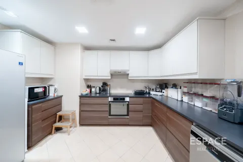 Vilă de vânzare în Dubai Land, Dubai, EAU 4 dormitoare, 496 mp. №661055 - poză 8