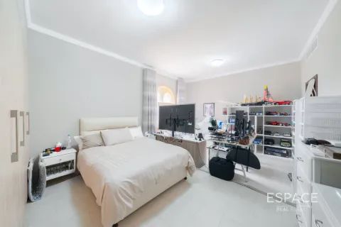 Vilă de vânzare în Dubai Land, Dubai, EAU 4 dormitoare, 496 mp. №661055 - poză 13