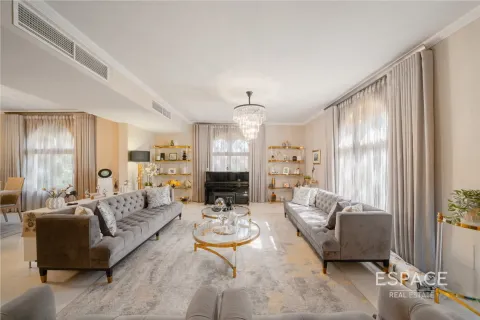 Vilă de vânzare în Dubai Land, Dubai, EAU 4 dormitoare, 496 mp. №661055 - poză 3