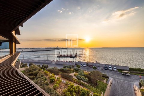 Huoneisto Jumeirah, Dubai, Arabiemiraatit 1 makuuhuone, 150.41 m2 № 758980 - kuva 4