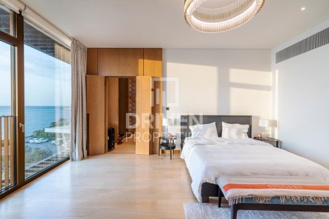 Huoneisto Jumeirah, Dubai, Arabiemiraatit 1 makuuhuone, 150.41 m2 № 758980 - kuva 14