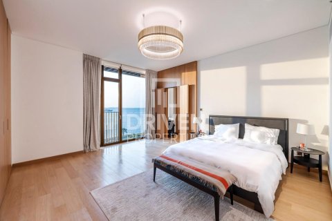 Huoneisto Jumeirah, Dubai, Arabiemiraatit 1 makuuhuone, 150.41 m2 № 758980 - kuva 15