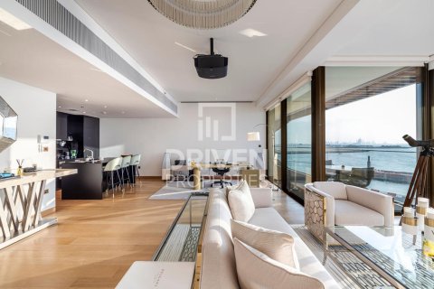 Huoneisto Jumeirah, Dubai, Arabiemiraatit 1 makuuhuone, 150.41 m2 № 758980 - kuva 10