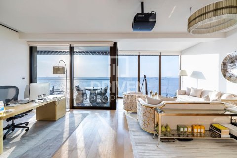 Huoneisto Jumeirah, Dubai, Arabiemiraatit 1 makuuhuone, 150.41 m2 № 758980 - kuva 2