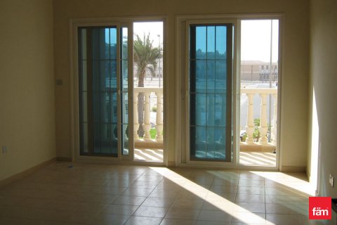 Villa in affitto a Dubai, EAU 3 camere da letto, 317.1 mq. № 711367 - foto 2