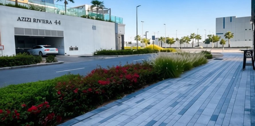 Dyqan në Meydan, Dubai, Emiratet e Bashkuara Arabe 45.7 m2. № 715635