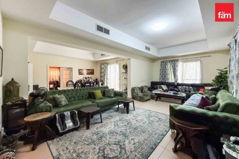 Vila u gradu Dubai, UAE 5 spavaće sobe, 608.5 m2 Br. 715633 - Slika 5
