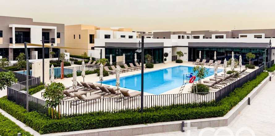 Radhus i Arabian Ranches 3, Dubai, UAE 3 sovrum, 125.33 kvm Nr. 733803