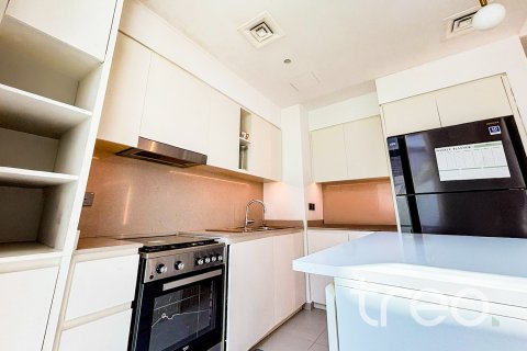 Városi lakóépület itt: Arabian Ranches 3, Dubai, EAE, 3 hálószoba, 179.77 m², azonosító: 733802 - fénykép 9
