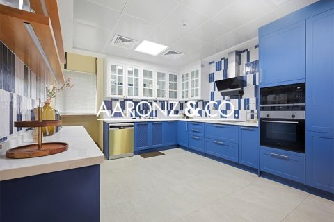 Penthouse te koop in Jumeirah Lake Towers, Dubai, VAE 4 slaapkamers, 442 vr.m., nr 698799 - foto 16