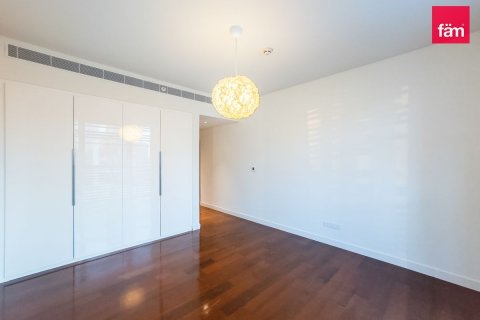 Appartement à louer à Al Wasl, Dubai, EAU 3 chambres, 233.4 m2 № 641701 - photo 10