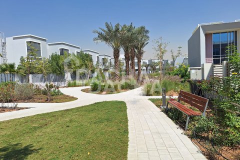 Kuća u nizu u gradu Dubai Land, UAE 2 spavaće sobe, 101 m2 Br. 706953 - Slika 22