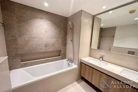 Downtown Dubai (Downtown Burj Dubai), UAE의 임대용 아파트 침실 2개, 112제곱미터 번호 668174 - 사진 15