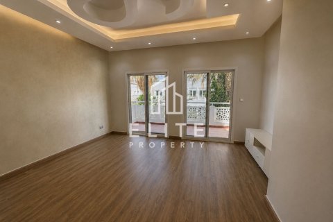 Villa til leie i Meadows, Dubai, Emiratene 4 soverom, 332 kvm Nr. 741369 - Foto 11