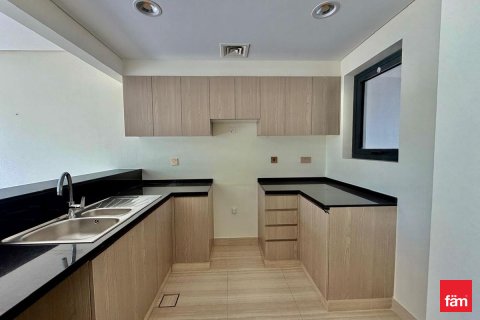 Řadový dům v Dubai, SAE 3 ložnice, 150 m² Č.: 687555 - fotografie 14